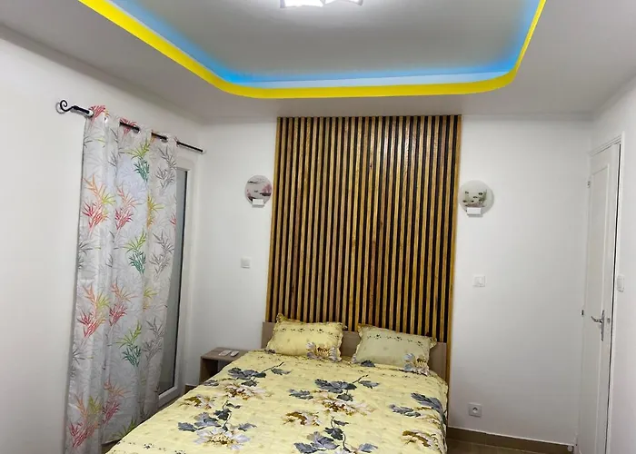 Pour 1 Ou 2 Personnes Alojamento de Acomodação e Pequeno-almoço 3*